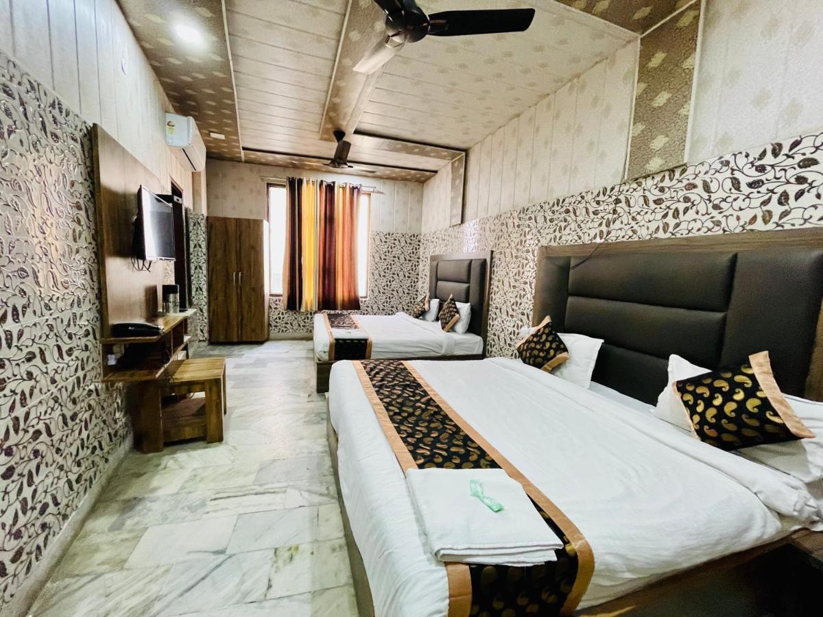 Fabhotel Dm Residency Amritsar Exterior foto